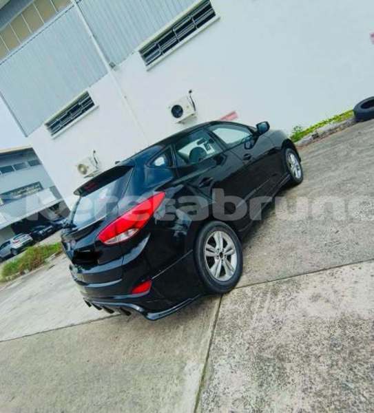 Big with watermark hyundai tucson brunei muara bandar seri begawan 7753