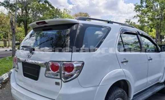 Buy Used Toyota Fortuner Other Car in Bandar Seri Begawan in Brunei-Muara Buy Used Toyota Fortuner Other Car in Bandar Seri Begawan in Brunei-Muara