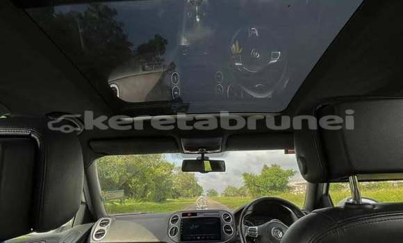 Buy Used Volkswagen Tiguan White Car in Bandar Seri Begawan in Brunei-Muara Buy Used Volkswagen Tiguan White Car in Bandar Seri Begawan in Brunei-Muara