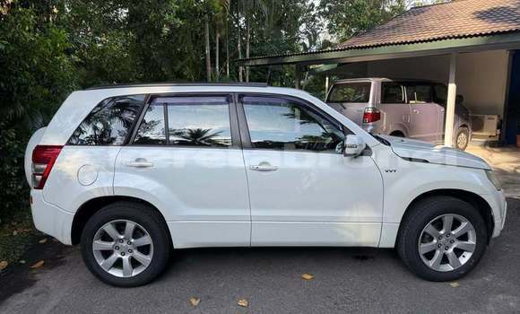 Buy Used Suzuki Grand Vitara White Car in Bandar Seri Begawan in Brunei-Muara Buy Used Suzuki Grand Vitara White Car in Bandar Seri Begawan in Brunei-Muara