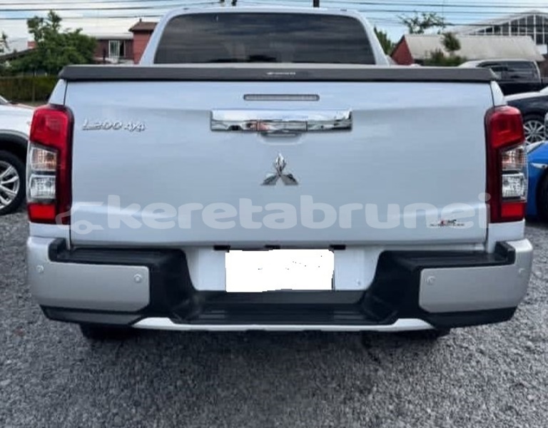 Big with watermark mitsubishi l200 brunei muara bandar seri begawan 7806