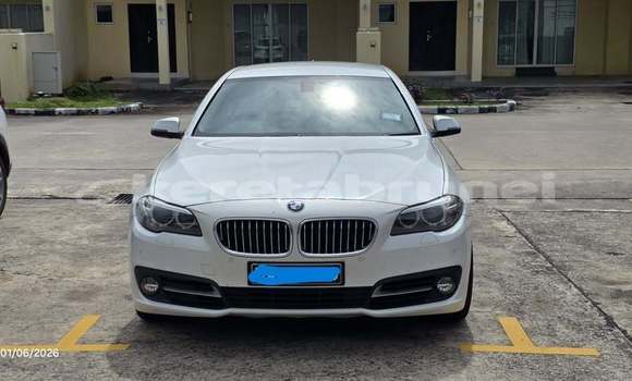 Buy Used BMW 5–Series White Car in Bandar Seri Begawan in Brunei-Muara