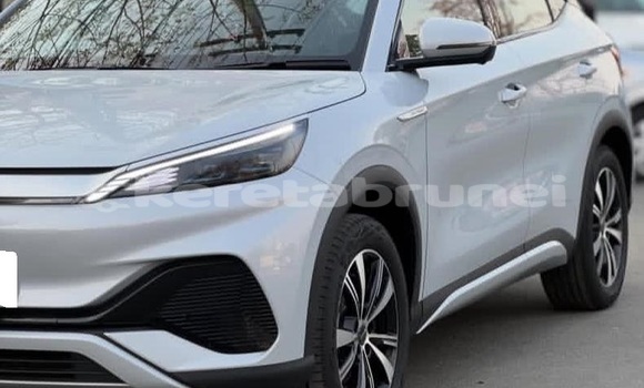 Buy Used BYD F3 White Car in Bandar Seri Begawan in Brunei-Muara Buy Used BYD F3 White Car in Bandar Seri Begawan in Brunei-Muara