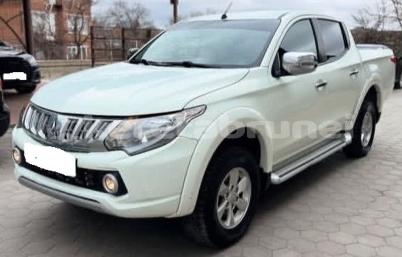 Big with watermark mitsubishi l200 brunei muara bandar seri begawan 7815