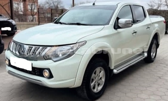 Buy Used Mitsubishi L200 White Car in Bandar Seri Begawan in Brunei-Muara Buy Used Mitsubishi L200 White Car in Bandar Seri Begawan in Brunei-Muara