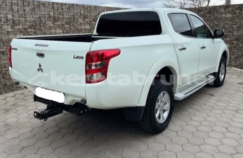 Big with watermark mitsubishi l200 brunei muara bandar seri begawan 7815