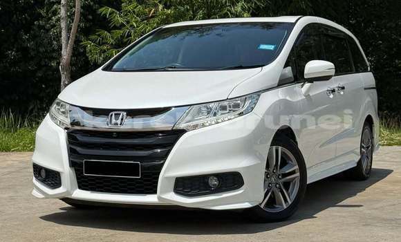 Buy Used Honda Odyssey White Car in Bandar Seri Begawan in Brunei-Muara Buy Used Honda Odyssey White Car in Bandar Seri Begawan in Brunei-Muara