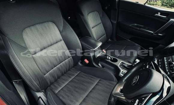 Buy Used Kia Sportage Red Car in Bandar Seri Begawan in Brunei-Muara Buy Used Kia Sportage Red Car in Bandar Seri Begawan in Brunei-Muara