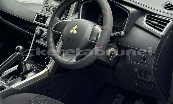 Buy Used Mitsubishi Xpander White Car in Bandar Seri Begawan in Brunei-Muara Buy Used Mitsubishi Xpander White Car in Bandar Seri Begawan in Brunei-Muara