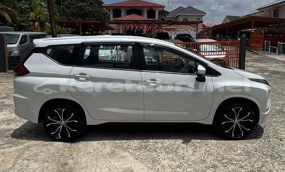 Buy Used Mitsubishi Xpander White Car in Bandar Seri Begawan in Brunei-Muara Buy Used Mitsubishi Xpander White Car in Bandar Seri Begawan in Brunei-Muara