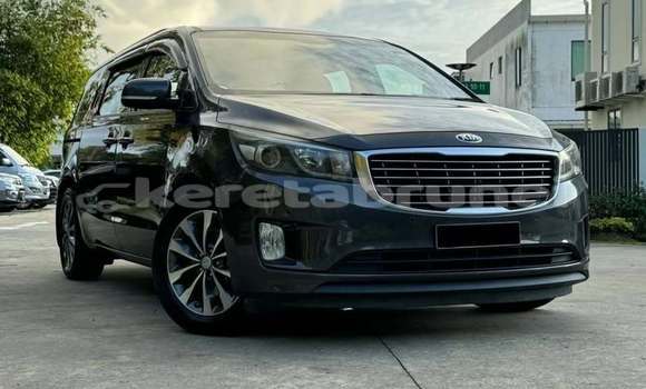Buy Used Kia Carnival Black Car in Bandar Seri Begawan in Brunei-Muara