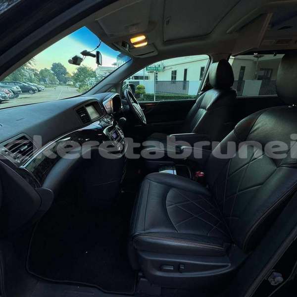 Big with watermark nissan elgrand brunei muara bandar seri begawan 7859