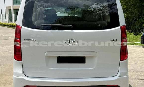 Buy Used Hyundai H1 White Car in Bandar Seri Begawan in Brunei-Muara Buy Used Hyundai H1 White Car in Bandar Seri Begawan in Brunei-Muara