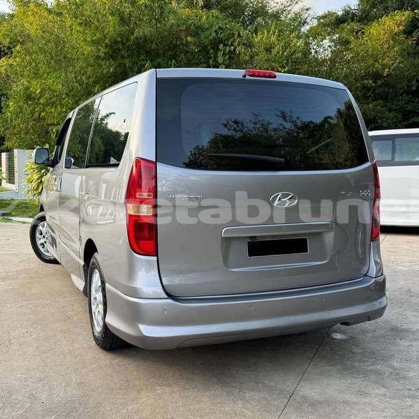 Big with watermark hyundai h1 brunei muara bandar seri begawan 7862