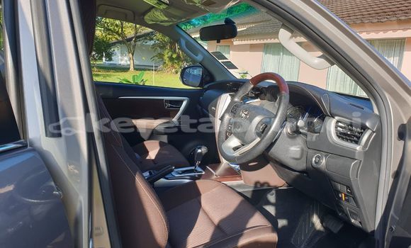 Buy Used Toyota Fortuner Brown Car in Kuala Belait in Belait