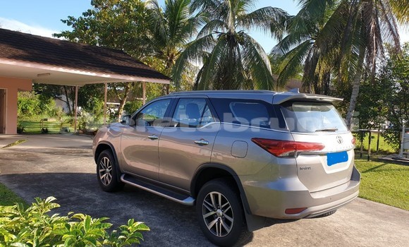 Buy Used Toyota Fortuner Brown Car in Kuala Belait in Belait Buy Used Toyota Fortuner Brown Car in Kuala Belait in Belait