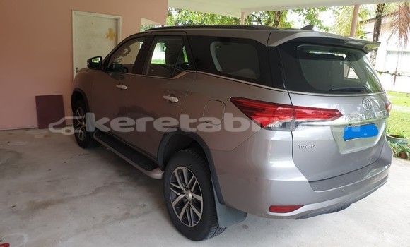 Buy Used Toyota Fortuner Brown Car in Kuala Belait in Belait Buy Used Toyota Fortuner Brown Car in Kuala Belait in Belait