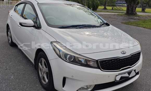 Buy Used Kia Cerato White Car in Seria in Belait