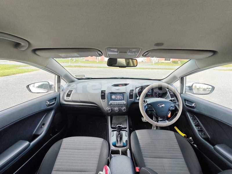 Big with watermark kia cerato belait seria 7872