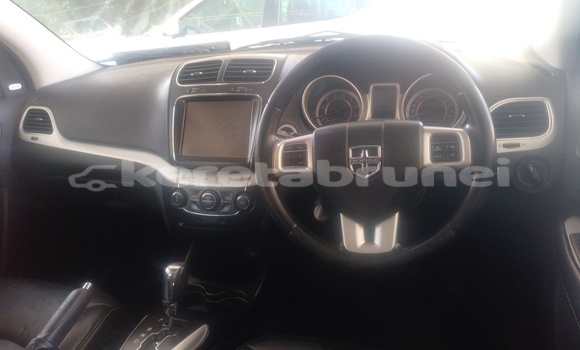 Buy Used Dodge Journey Silver Car in Bandar Seri Begawan in Brunei-Muara Buy Used Dodge Journey Silver Car in Bandar Seri Begawan in Brunei-Muara