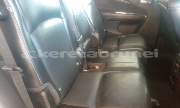 Buy Used Dodge Journey Silver Car in Bandar Seri Begawan in Brunei-Muara Buy Used Dodge Journey Silver Car in Bandar Seri Begawan in Brunei-Muara