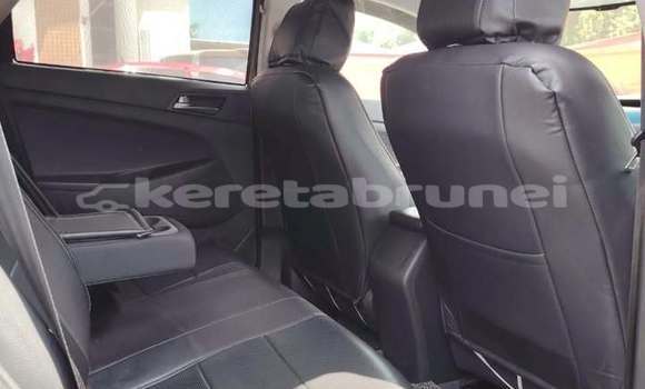 Buy Used Hyundai Tucson Other Car in Bandar Seri Begawan in Brunei-Muara Buy Used Hyundai Tucson Other Car in Bandar Seri Begawan in Brunei-Muara