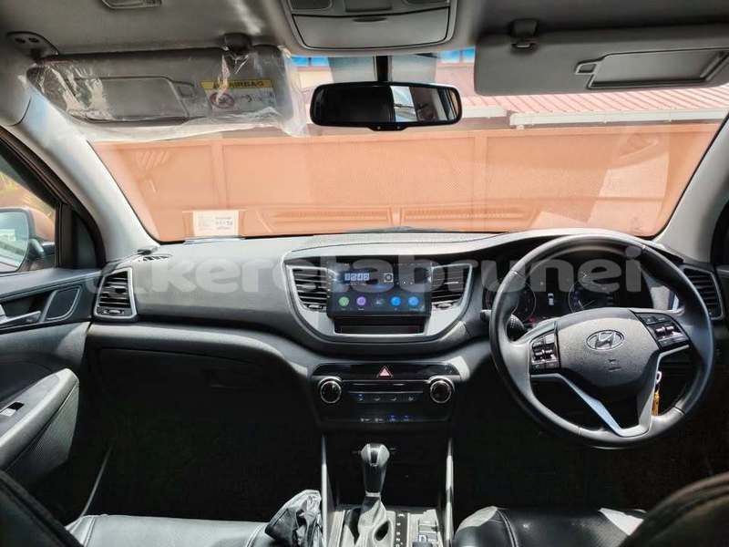 Big with watermark hyundai tucson brunei muara bandar seri begawan 7884