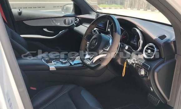 Buy Used Mercedes-Benz GLC White Car in Bandar Seri Begawan in Brunei-Muara Buy Used Mercedes-Benz GLC White Car in Bandar Seri Begawan in Brunei-Muara