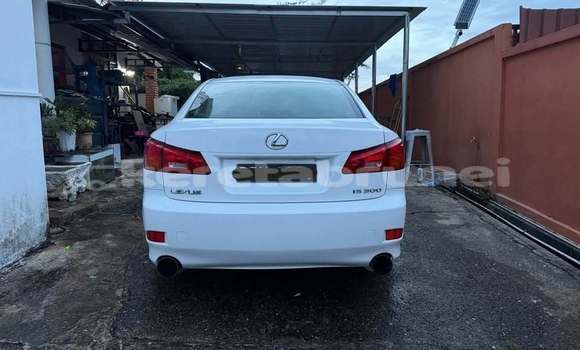 Buy Used Lexus IS White Car in Bandar Seri Begawan in Brunei-Muara