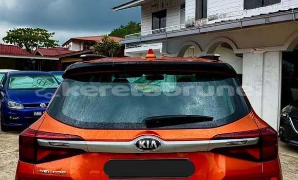 Buy Used Kia Sephia Red Car in Bandar Seri Begawan in Brunei-Muara Buy Used Kia Sephia Red Car in Bandar Seri Begawan in Brunei-Muara