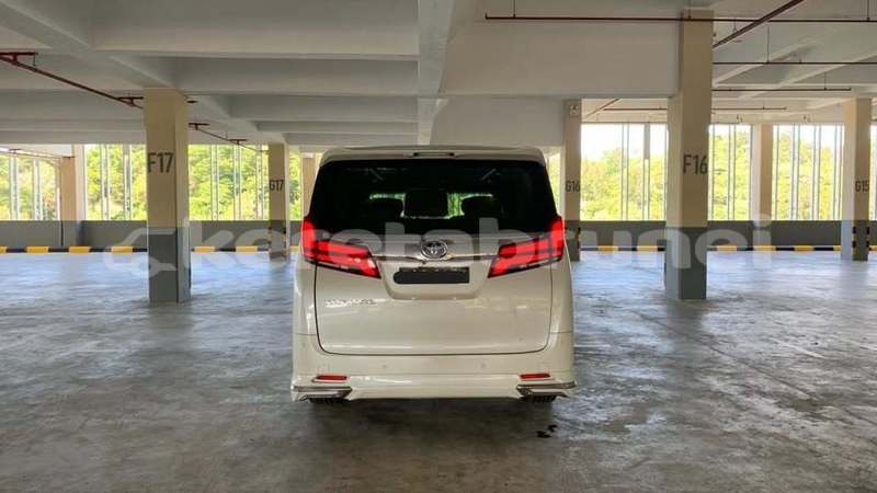 Big with watermark toyota alphard brunei muara bandar seri begawan 7899