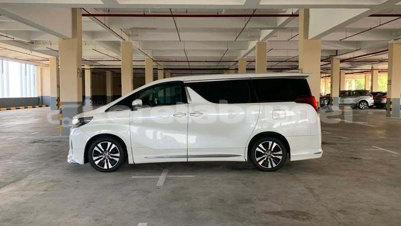 Big with watermark toyota alphard brunei muara bandar seri begawan 7899