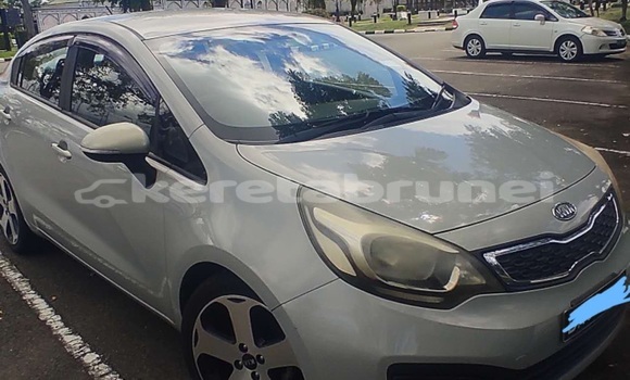 Buy Used Kia Rio Silver Car in Bandar Seri Begawan in Brunei-Muara Buy Used Kia Rio Silver Car in Bandar Seri Begawan in Brunei-Muara