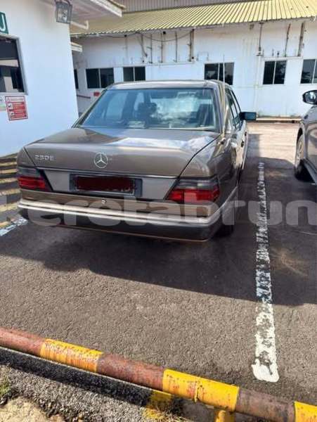 Big with watermark mercedes viano brunei muara bandar seri begawan 7923