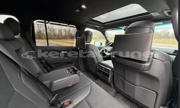 Buy Used Lexus LX White Car in Bangar in Temburong Buy Used Lexus LX White Car in Bangar in Temburong