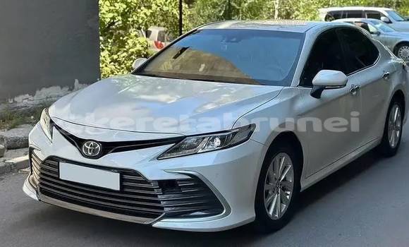 Buy Used Toyota Camry White Car in Bandar Seri Begawan in Brunei-Muara Buy Used Toyota Camry White Car in Bandar Seri Begawan in Brunei-Muara