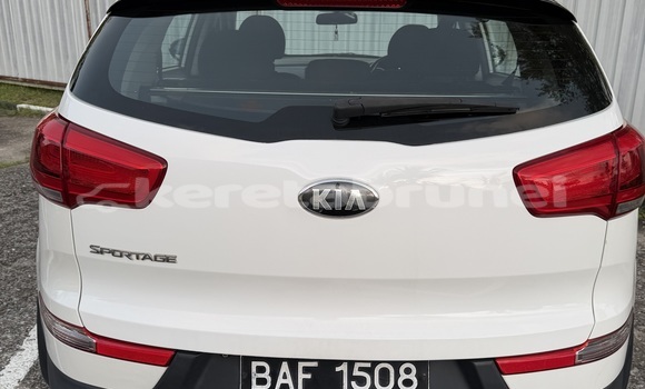 Buy Used Kia Sportage White Car in Bandar Seri Begawan in Brunei-Muara Buy Used Kia Sportage White Car in Bandar Seri Begawan in Brunei-Muara