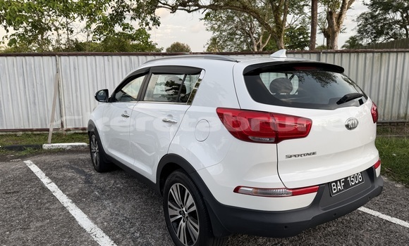 Buy Used Kia Sportage White Car in Bandar Seri Begawan in Brunei-Muara Buy Used Kia Sportage White Car in Bandar Seri Begawan in Brunei-Muara
