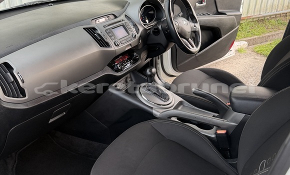 Buy Used Kia Sportage White Car in Bandar Seri Begawan in Brunei-Muara Buy Used Kia Sportage White Car in Bandar Seri Begawan in Brunei-Muara