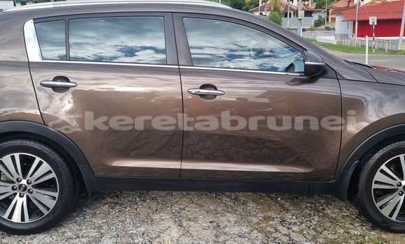 Buy Used Kia Sportage Brown Car in Bandar Seri Begawan in Brunei-Muara Buy Used Kia Sportage Brown Car in Bandar Seri Begawan in Brunei-Muara