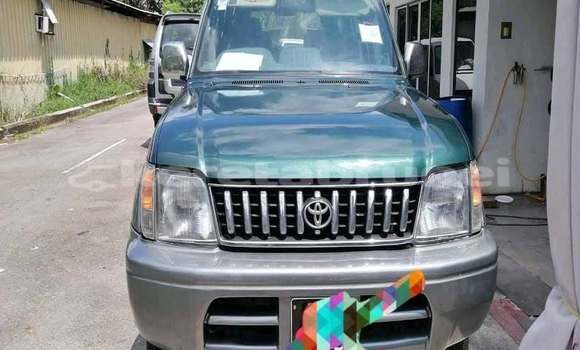 Buy Used Toyota Land Cruiser Prado Green Car in Bandar Seri Begawan in Brunei-Muara Buy Used Toyota Land Cruiser Prado Green Car in Bandar Seri Begawan in Brunei-Muara