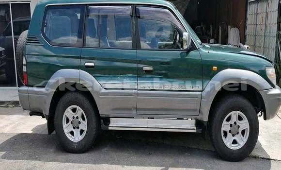 Buy Used Toyota Land Cruiser Prado Green Car in Bandar Seri Begawan in Brunei-Muara Buy Used Toyota Land Cruiser Prado Green Car in Bandar Seri Begawan in Brunei-Muara