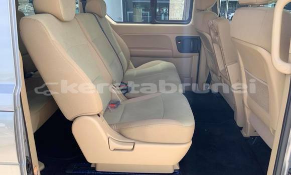 Buy Used Hyundai H1 Silver Car in Bandar Seri Begawan in Brunei-Muara Buy Used Hyundai H1 Silver Car in Bandar Seri Begawan in Brunei-Muara
