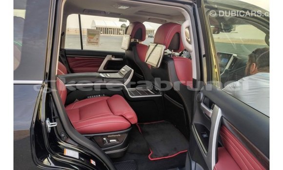 Buy Import Toyota Land Cruiser Black Car in Import - Dubai in Belait Buy Import Toyota Land Cruiser Black Car in Import - Dubai in Belait