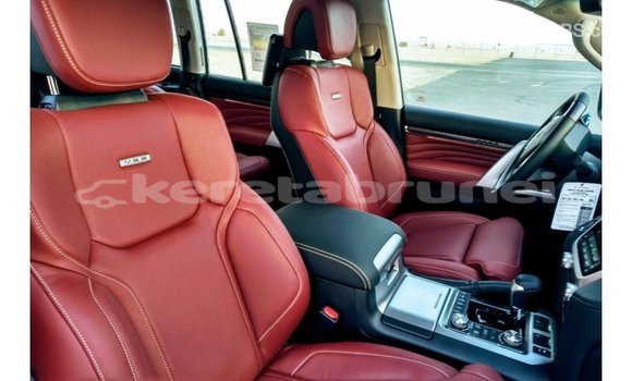 Buy Import Toyota Land Cruiser Black Car in Import - Dubai in Belait Buy Import Toyota Land Cruiser Black Car in Import - Dubai in Belait