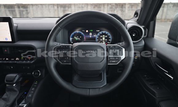 Buy Used Toyota Land Cruiser Prado Black Car in Bandar Seri Begawan in Brunei-Muara Buy Used Toyota Land Cruiser Prado Black Car in Bandar Seri Begawan in Brunei-Muara