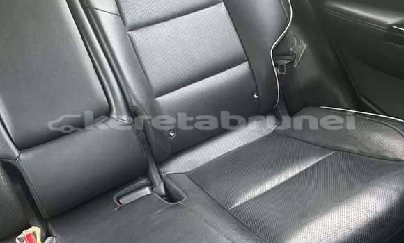 Buy Used Kia Sportage Red Car in Bandar Seri Begawan in Brunei-Muara Buy Used Kia Sportage Red Car in Bandar Seri Begawan in Brunei-Muara