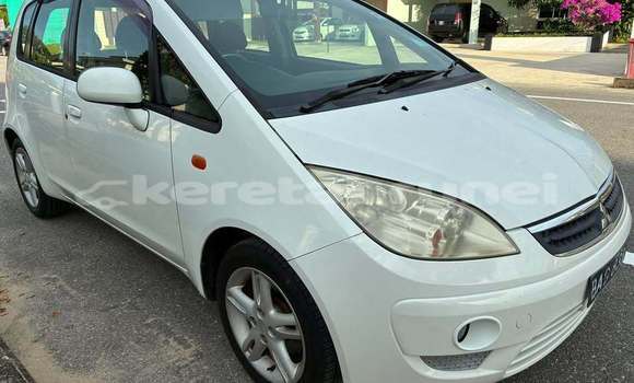 Buy Used Mitsubishi Colt Black Car in Bandar Seri Begawan in Brunei-Muara Buy Used Mitsubishi Colt Black Car in Bandar Seri Begawan in Brunei-Muara