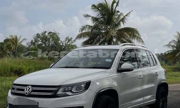 Buy Used Volkswagen Tiguan White Car in Bandar Seri Begawan in Brunei-Muara Buy Used Volkswagen Tiguan White Car in Bandar Seri Begawan in Brunei-Muara