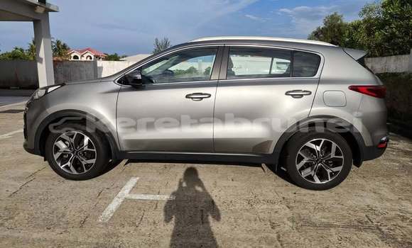 Buy Used Kia Sportage Other Car in Bandar Seri Begawan in Brunei-Muara Buy Used Kia Sportage Other Car in Bandar Seri Begawan in Brunei-Muara